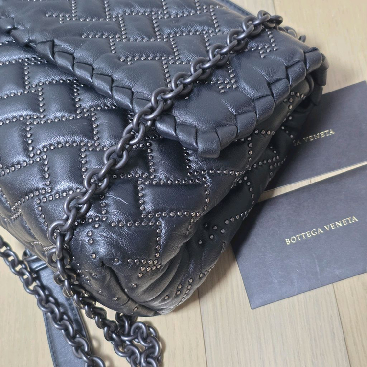 보테가베네타 올림피아 스터드 크로스백--5