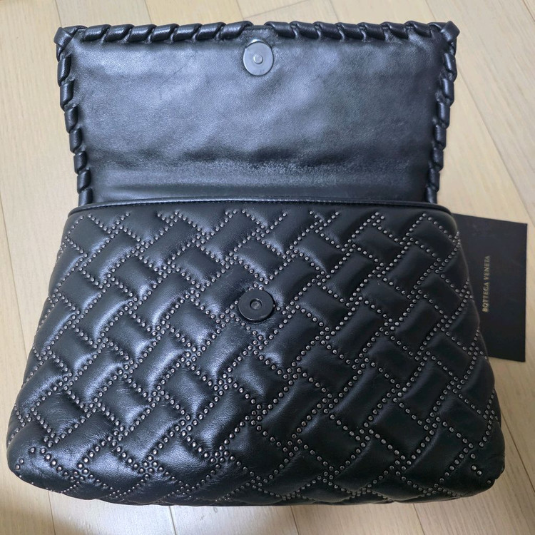 보테가베네타 올림피아 스터드 크로스백--8