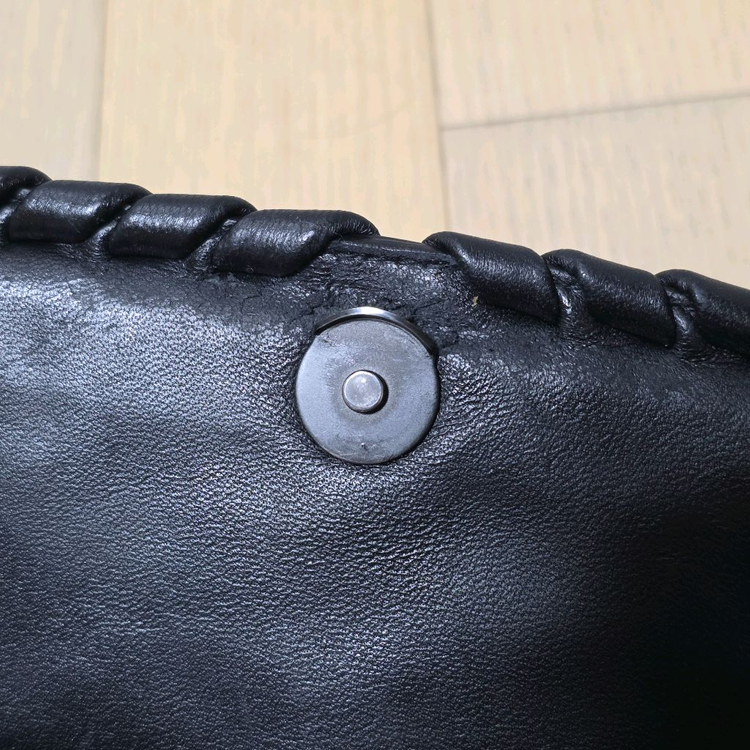 보테가베네타 올림피아 스터드 크로스백--9