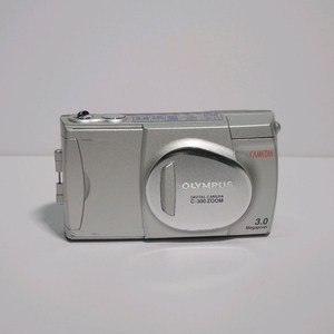 올림푸스 CAMEDIA C-300 ZOOM 디카 이미지