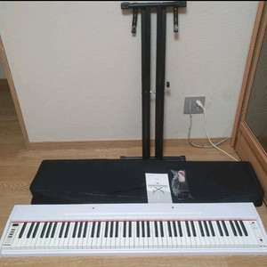 Z PIANO 전자피아노 디지털 피아노 ZP-2600 화이트 판매합니다.
