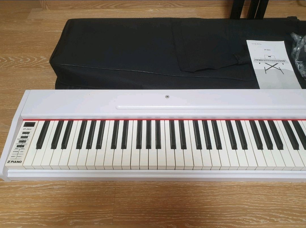 Z PIANO 전자피아노 디지털 피아노 ZP-2600 화이트 판매합니다. 이미지