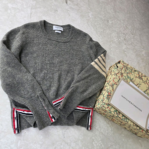 톰브라운 정품 사선완장 울니트