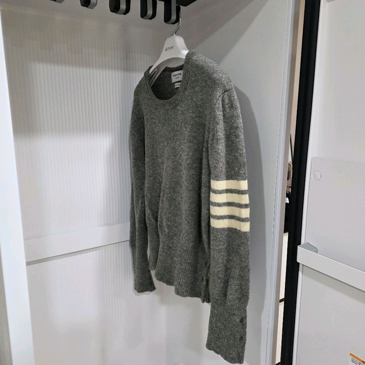 톰브라운 정품 사선완장 울니트--3