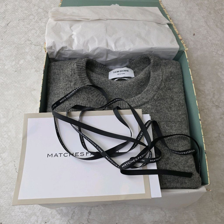 톰브라운 정품 사선완장 울니트--4