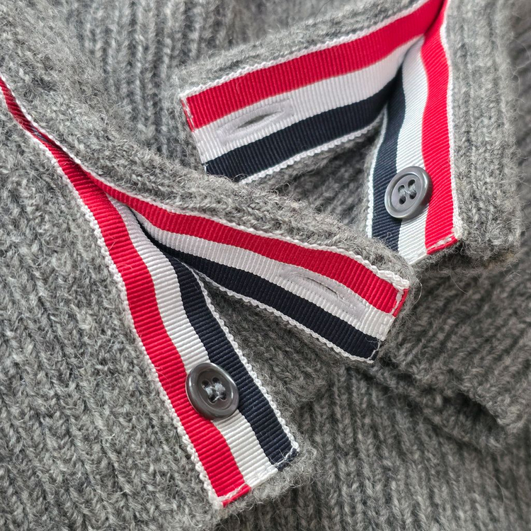 톰브라운 정품 사선완장 울니트--5