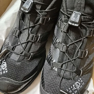 살로몬mm6뮬(235) 새상품(가격 내림)