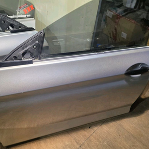 F06 6시리즈 운전석 앞 도어