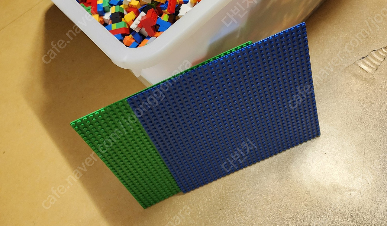 레고 블록 모음 13L 상자 무게 3kg 약 3000 피스 상자 10만원에 팝니다.--2