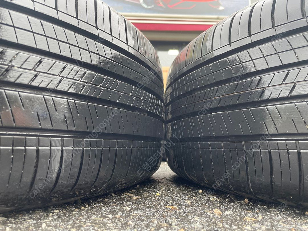 그랜저 GN7 18인치 순정 휠타이어 세트 팝니다.22--5