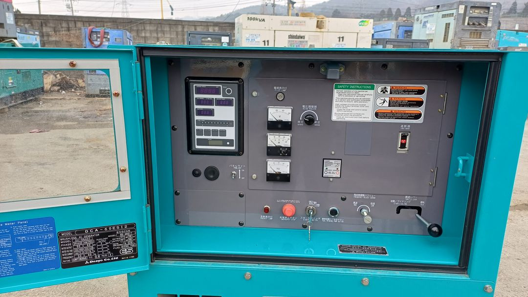 중고 60k VA 비상용 산업용 공사현장 방음형 발전기 임대 판매--4