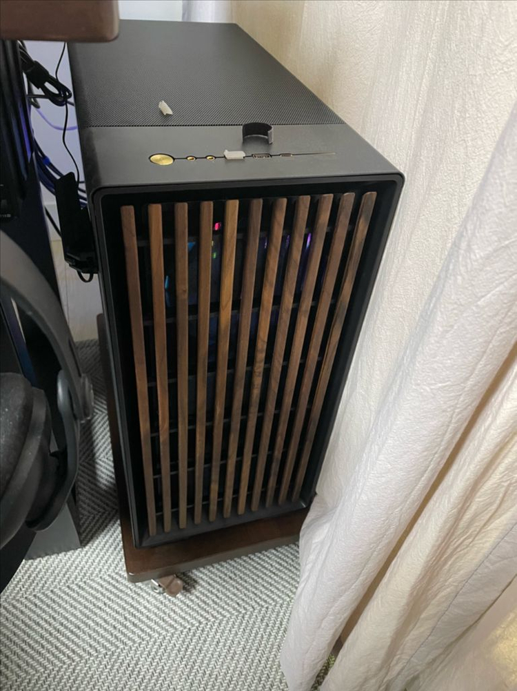 7950X3D / 4080 SUPER / RAM 64gb / SSD 2tb 본체 판매--0