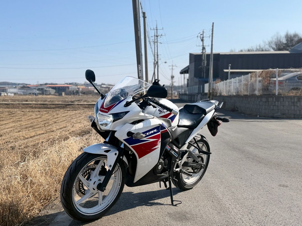 cbr125/14년식 판매합니다 이미지