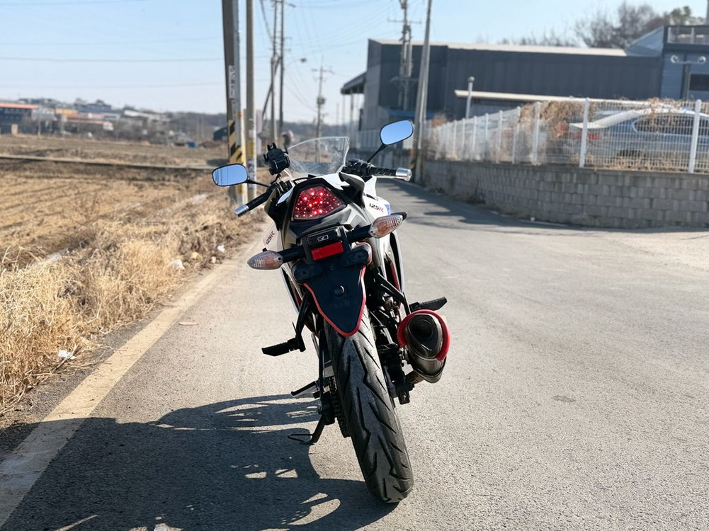 cbr125/14년식 판매합니다 이미지