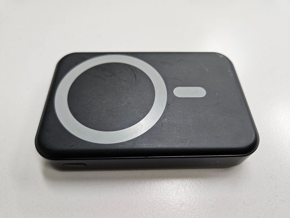 맥세이프 무선충전 보조배터리 3개 판매합니다.--2