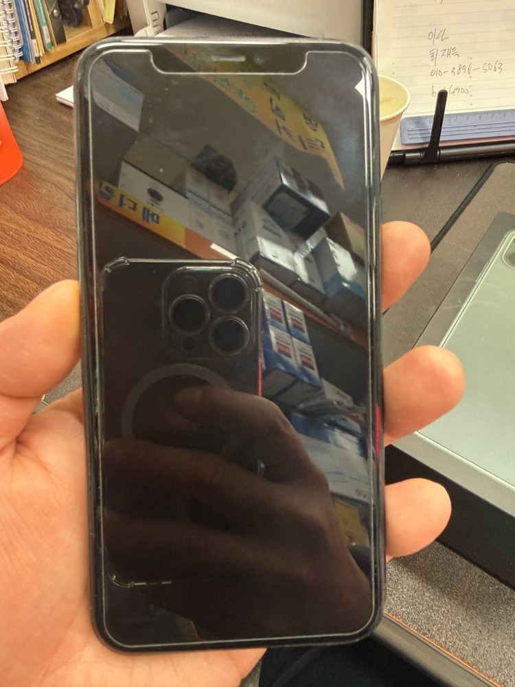 아이폰 11 Pro 미드나잇 그린 256--8