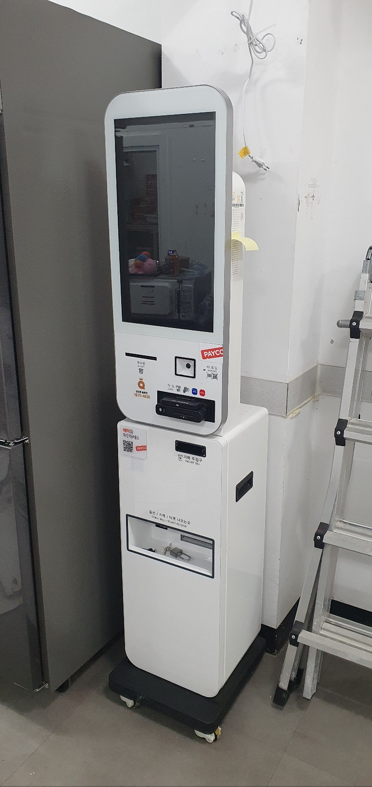 오더퀸 키오스크(현금겸용)--4