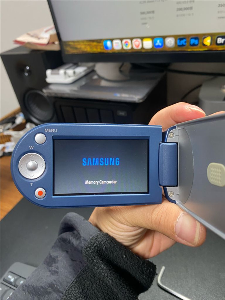 삼성 캠코더 VM-MX20 배터리 4개 충전기포함 이미지