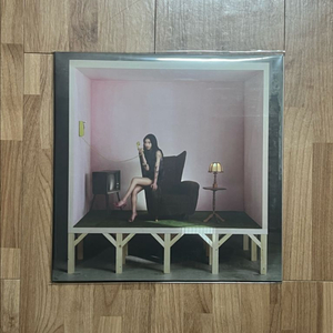 밀레나 (Milena) - 정규1집 Where to begin 핑크컬러 한정반 미개봉 LP 판매합니다.