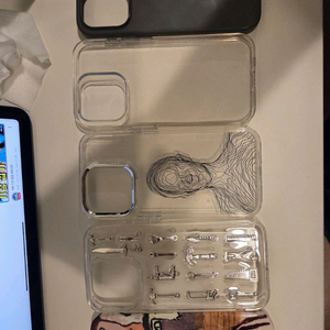 아이폰 15프로 케이스 및 강화유리 이미지