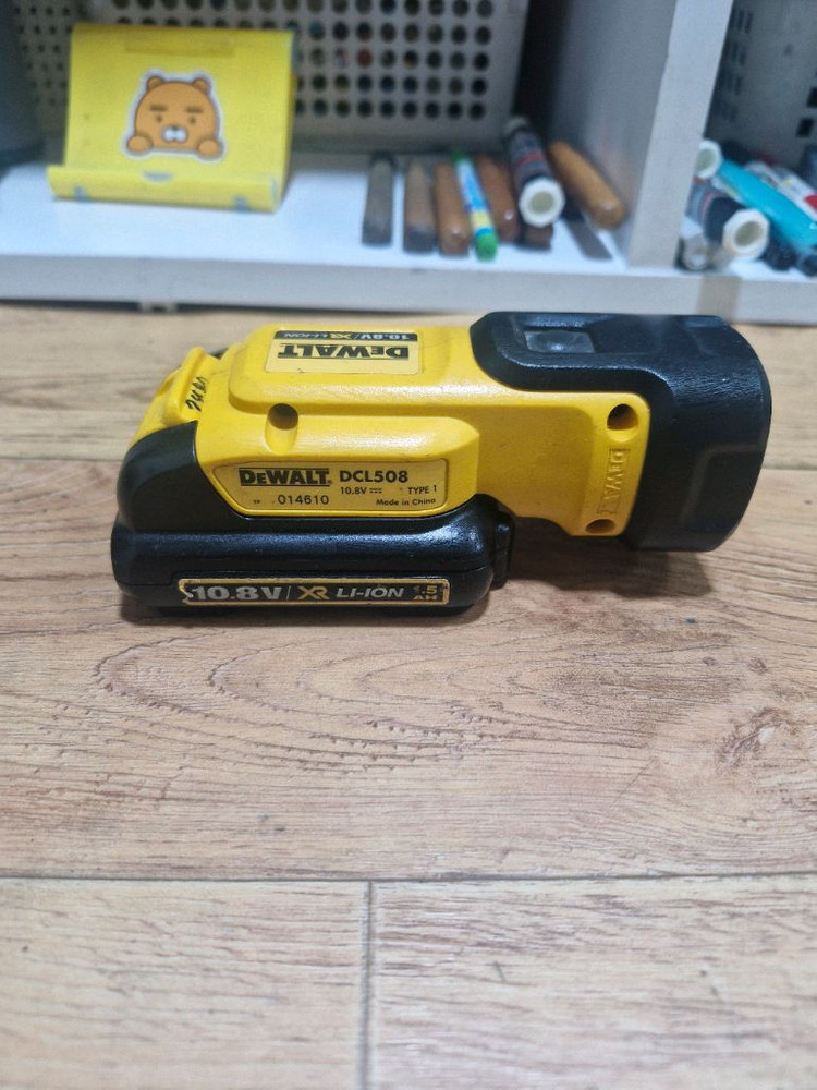 [정품]디월트작업등DCL508 LED라이트 캠핑등 랜턴 배터리까지 이미지