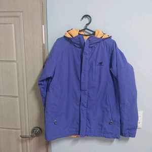 뉴발란스 점퍼 여성 M 사이즈