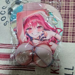 키타가와 마린 가슴 마우스패드 이미지