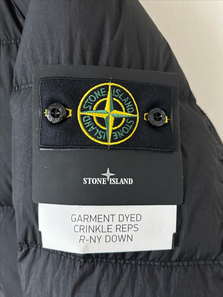 24FW 스톤아일랜드 크링클랩스 논후드패딩(블랙,L사이즈,국내매장판,스톤 옷걸이 비닐택채새상품,풀구성품) 이미지