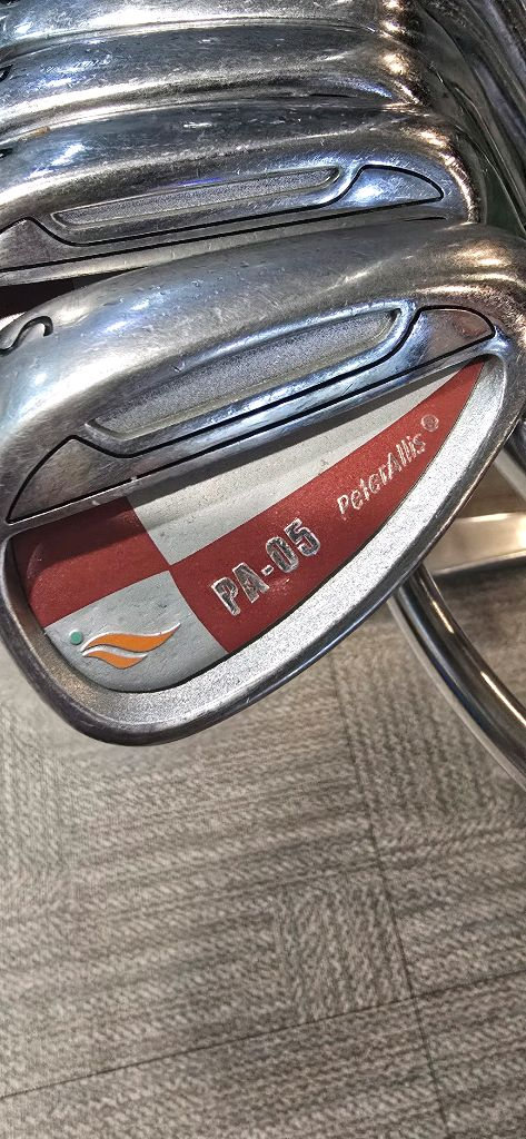 남성 8개아이언 골프채 세트 이미지