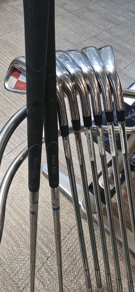 남성 8개아이언 골프채 세트 이미지