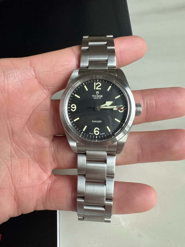 튜더 레인저36 검판 시계 판매합니다 이미지
