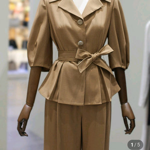 LYNN린 델라노 핀턱 블라우스&팬츠 셋업