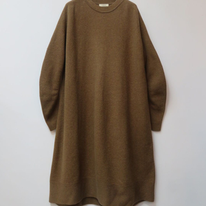 시스템 울캐시미어 홀가먼트 롱 니트 원피스