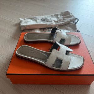 에르메스 오란 샌들 37사이즈