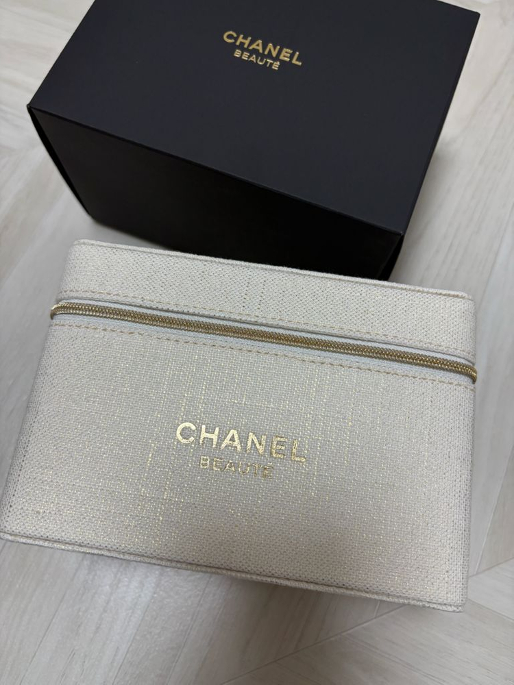 [새상품]샤넬 정품 아이보리 트위드 베니티 파우치 이미지