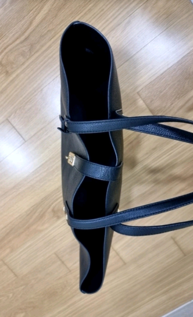 마이클코어스 여성용 쇼퍼백 팝니다. 이미지