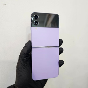 갤럭시Z플립4 256기가 라벤더 (무잔상) / 0210