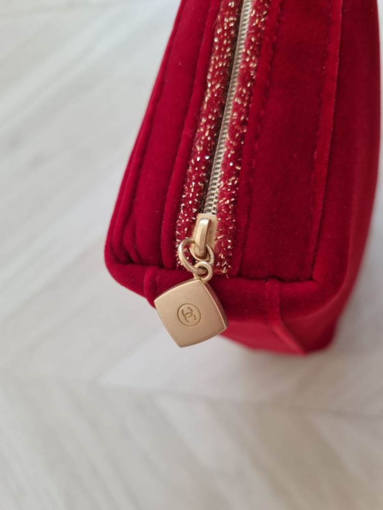 [새상품]샤넬 정품 한정 홀리데이 파우치 이미지