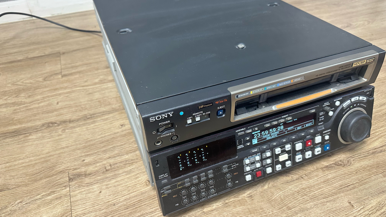 sony hdw-m2000--1
