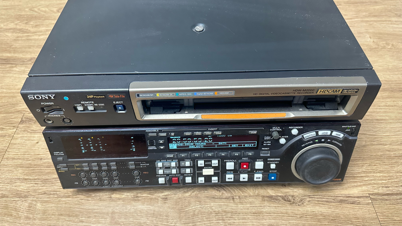 sony hdw-m2000--2