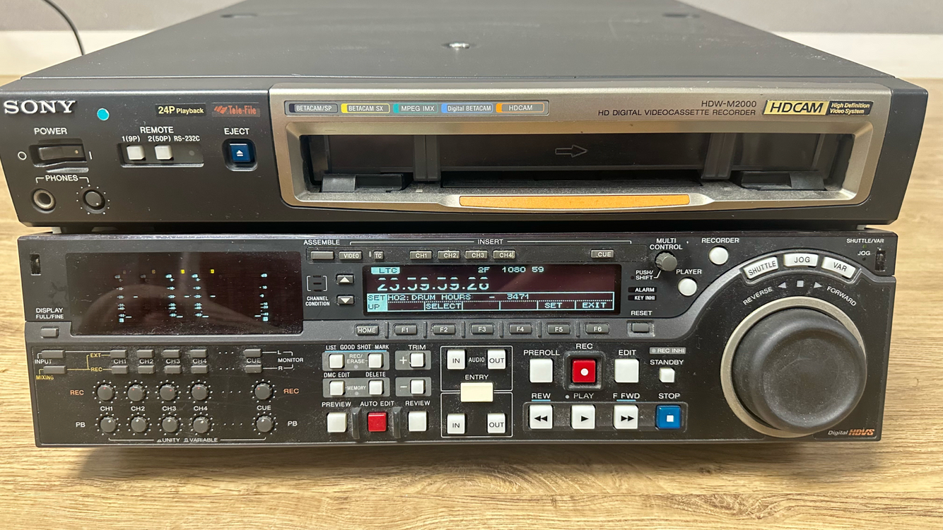 sony hdw-m2000--4