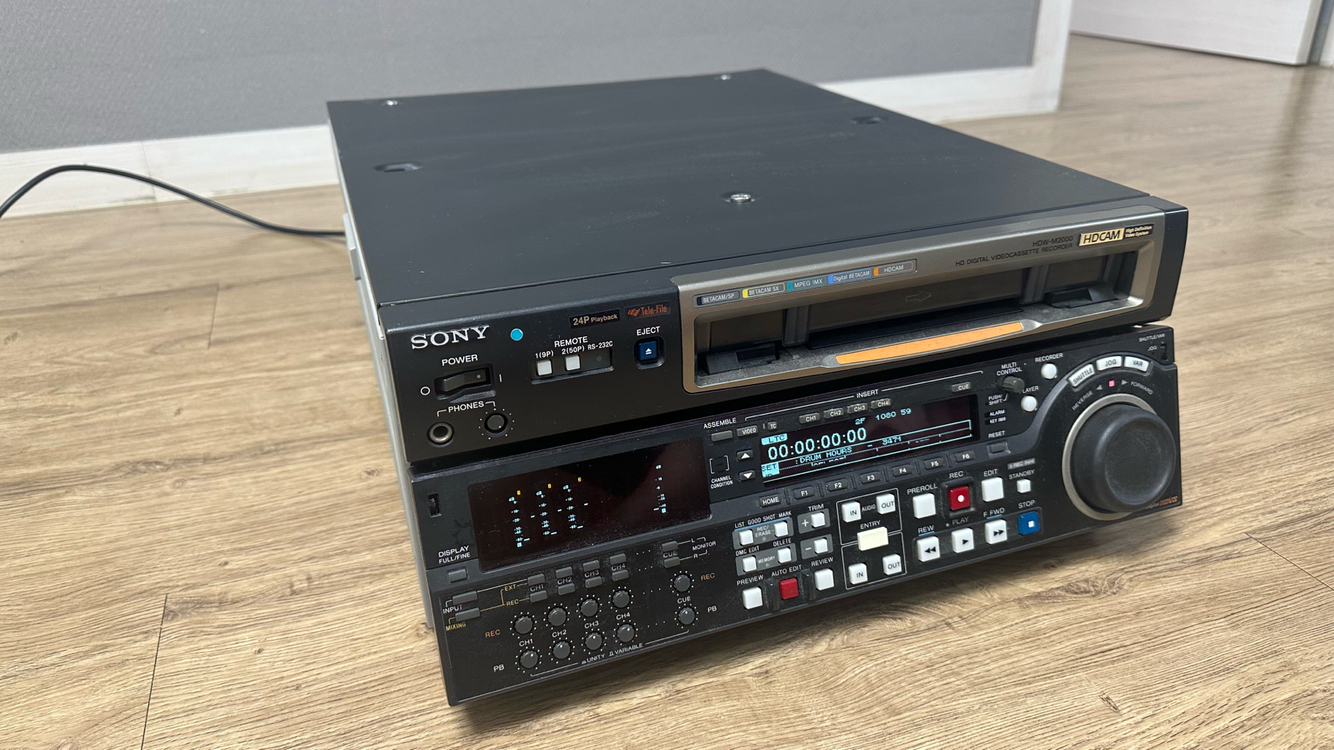 sony hdw-m2000--7