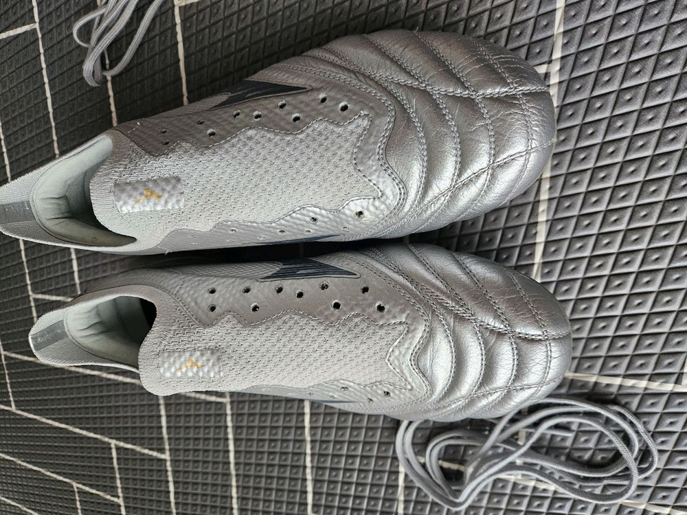 미즈노 모렐리아 네오4 베타 엘리트 이미지