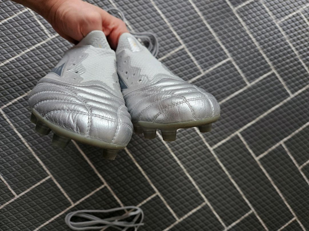 미즈노 모렐리아 네오4 베타 엘리트 이미지