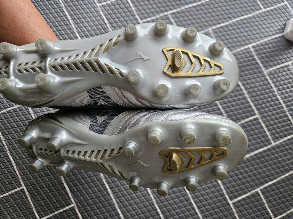 미즈노 모렐리아 네오4 베타 엘리트 이미지