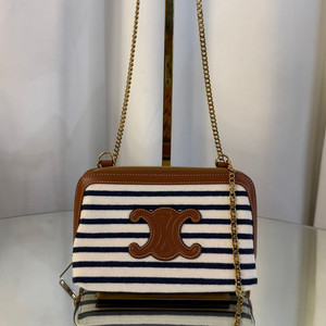 [정품] 셀린느 퀴르 트리옹프 체인 숄더 파우치백