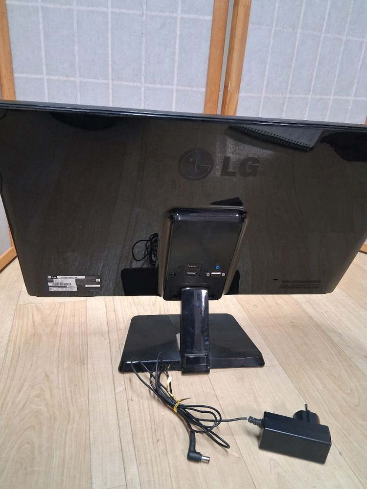 LG 23인치 모니터 IPS237L--2