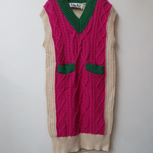 럭키슈에뜨 배색예쁜 케이블 니트 원피스