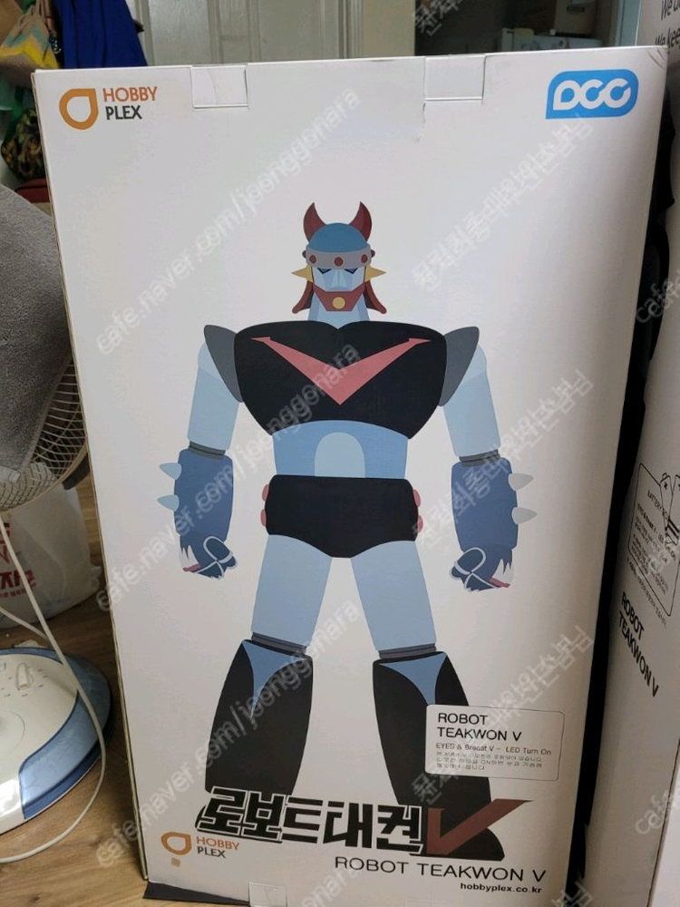 76.7 태권브이 애니버전 미개봉 외 판매합니다. 빠른 문의는 전화나 문자로 주세요. 앱채팅은 거의 안 봅니다.--9