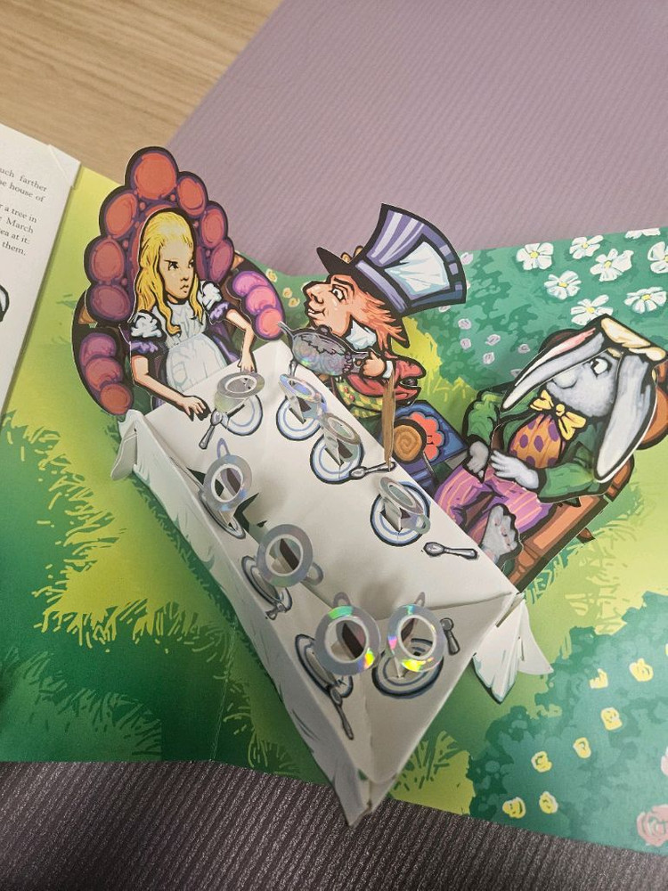 앨리스 3d 팝업북(로버트 사부다)--4